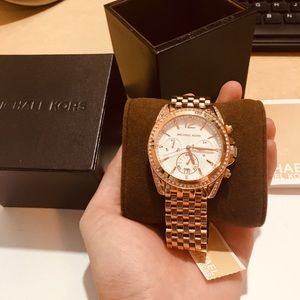 NIB Michael Kors rose gold watch MK5836